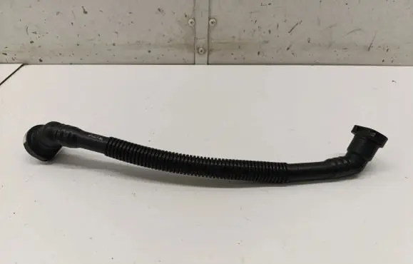 Mercedes-Benz C W206 Breather/breather pipe/hose A2064700901