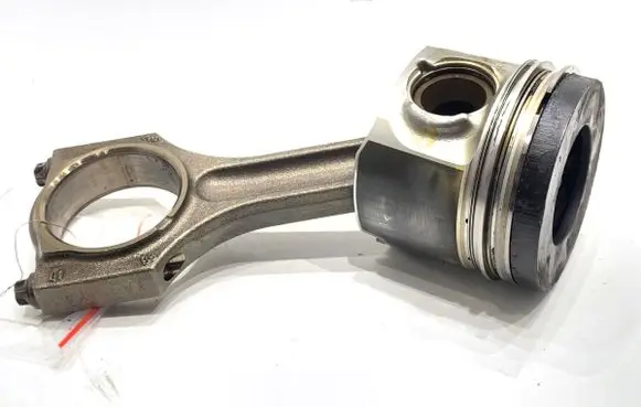 BMW 5 F10 F11 Piston with connecting rod 