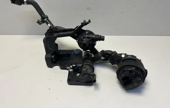 BMW i4 Electric auxiliary coolant/water pump 9455034 5A37572