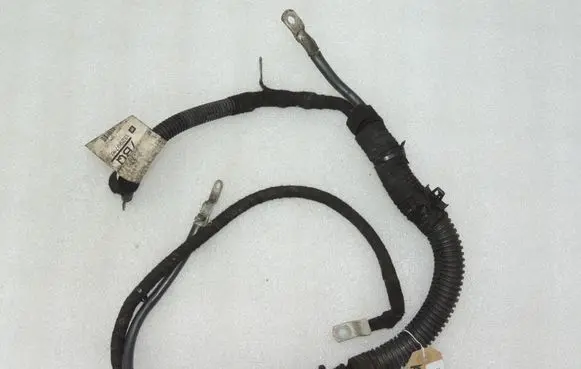 Opel Meriva B Positive cable (battery) 13299716