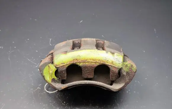 Renault Master II Front brake caliper Y01420 2013190C