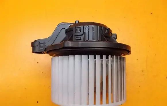 KIA Picanto Front door blower motor F00S3B2468