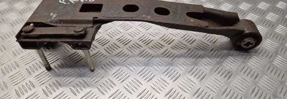 Nissan Terrano Front differential bracket 