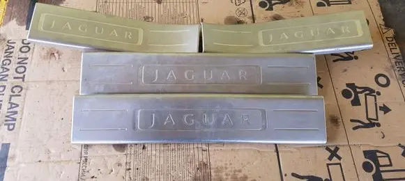 Front sill trim cover