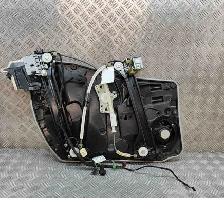 Mercedes-Benz CLA C117 X117 W117 Front door window regulator with motor A1177230214