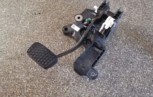 Buick Encore GX I Brake pedal 60003920