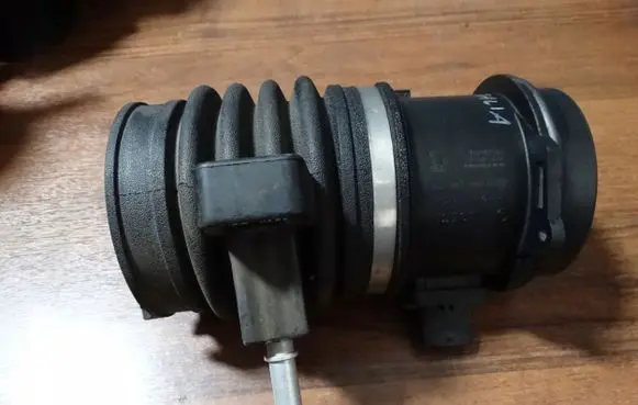 Ferrari 458 Mass air flow meter 0280218259
