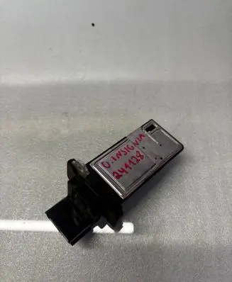Opel Insignia B Mass air flow meter 23324767