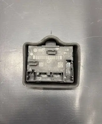 Audi A6 C7 Door control unit/module 4G8959792J P10102060