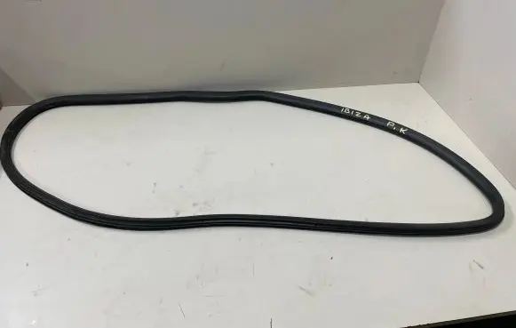 Seat Ibiza IV (6J,6P) Front door rubber seal 6J4867365