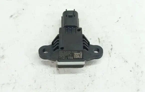 Ford Fiesta Airbag deployment crash/impact sensor DG13-14C676-AA 231CC607 B04042017