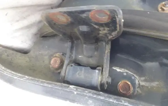 Mazda 626 Rear door lower hinge