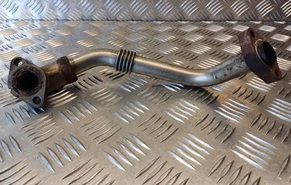 Renault Master II EGR valve line/pipe/hose 8200269649