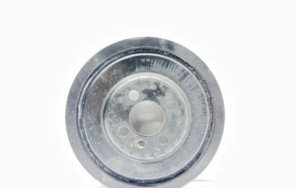 Volkswagen PASSAT B6 Crankshaft pulley 03g105243