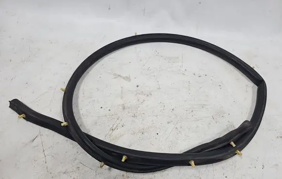 Toyota Corolla Verso AR10 Engine compartment rubber