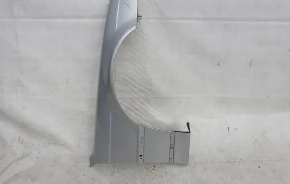 BMW 7 E38 Fender