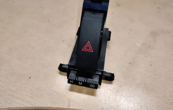 Mazda 3 II Hazard light switch BBM2664H0