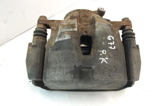 Toyota RAV 4 (XA30) Front brake caliper