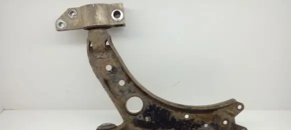 Volkswagen Golf V Front lower control arm/wishbone