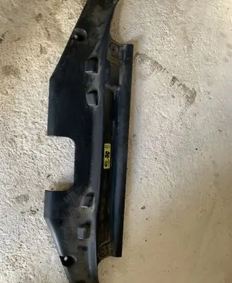 Engine bonnet/hood lock trim molding
