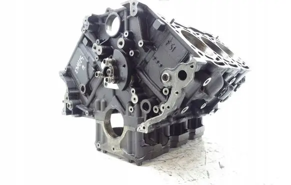 Volkswagen Touareg II Engine block 059023AD