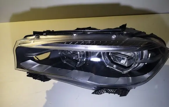 BMW X5 F15 Headlight/headlamp 7453471