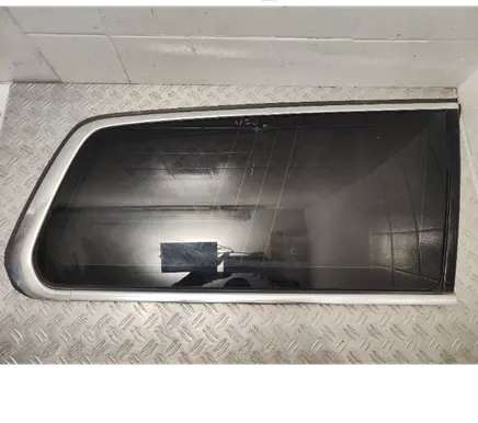 Volvo V70 Rear side window 43R000470 DOT497M41AS2 A029648