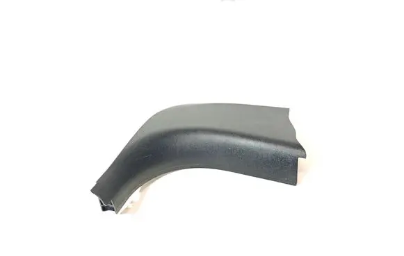 Foot area side trim