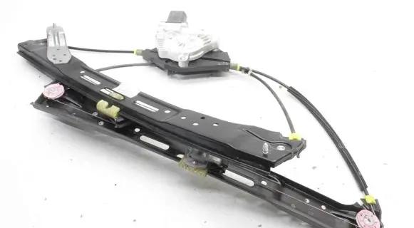 Seat Alhambra (Mk2) Front door electric window regulator 7N0837461J