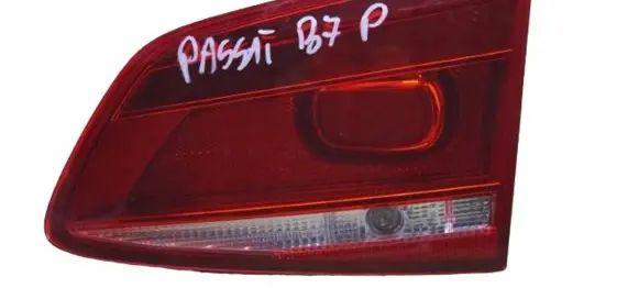 Volkswagen PASSAT B7 Tailgate rear/tail lights