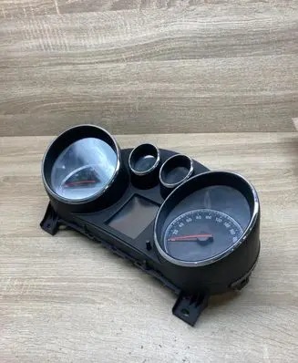Speedometer (instrument cluster)
