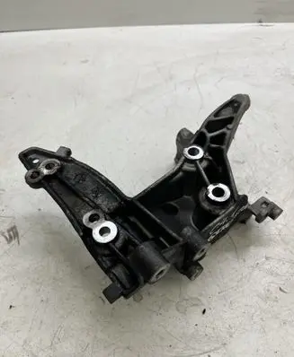 Citroen C4 Grand Picasso Engine mounting bracket 9674030280 C4003746SE