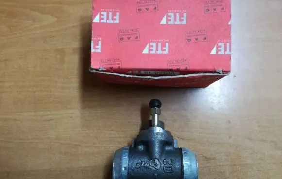 Mercedes-Benz 609 Rear brake cylinder 6684200118