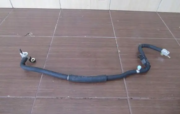 Hyundai H-1, Starex, Satellite Air conditioning (A/C) pipe/hose 977644A951