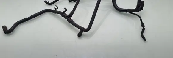 Volkswagen Touareg I Engine coolant pipe/hose 7L6122096M