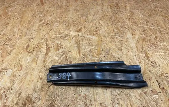 Audi Q5 SQ5 Radiator mount bracket 80A805527