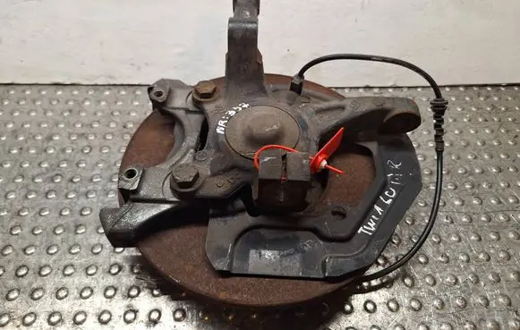 Renault Twingo III Front wheel hub spindle knuckle S25056357 400157575R