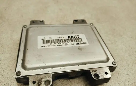 Opel Astra J Engine control unit/module ECU 12640751 12616532
