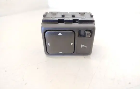 Nissan X-Trail T30 Wing mirror switch 030910