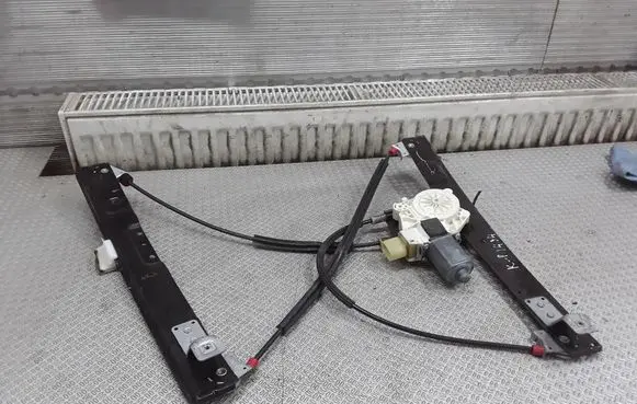 Ford Mondeo MK IV Front door window regulator with motor 6M2114A389B