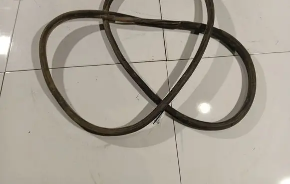 Citroen C4 I Picasso Rubber seal front coupe door