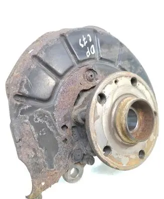 Front wheel hub spindle knuckle