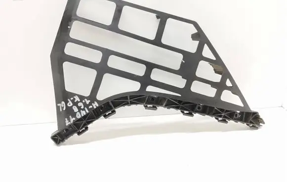 Hyundai i40 Bumper support mounting bracket corner 866153Z300