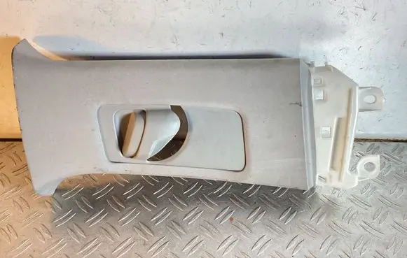 (B) pillar trim (top)