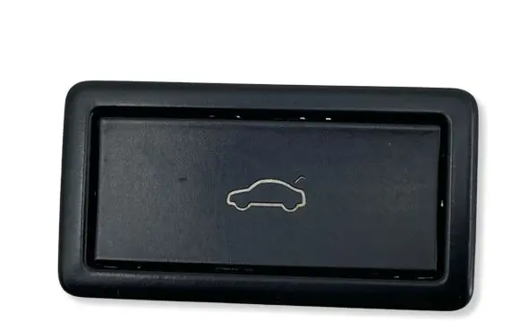 Skoda Octavia Mk3 (5E) Tailgate/boot open switch button 3C0959831A