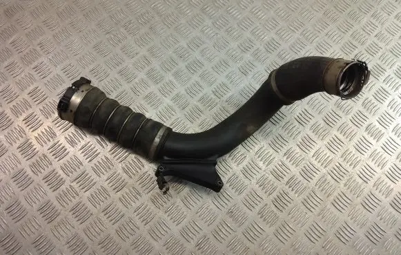 BMW X1 F48 F49 Intercooler hose/pipe 8616212