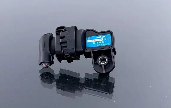 Opel Zafira B Air pressure sensor 0281002437 0504131CS6