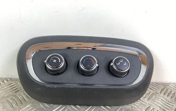 Dodge Durango Climate control unit 68368988AA