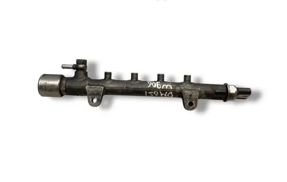 Mercedes-Benz Sprinter W906 Fuel main line pipe 9307Z522A00 8113084