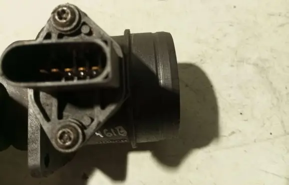 Skoda Octavia Mk2 (1Z) Mass air flow meter 038906461B 0281002531